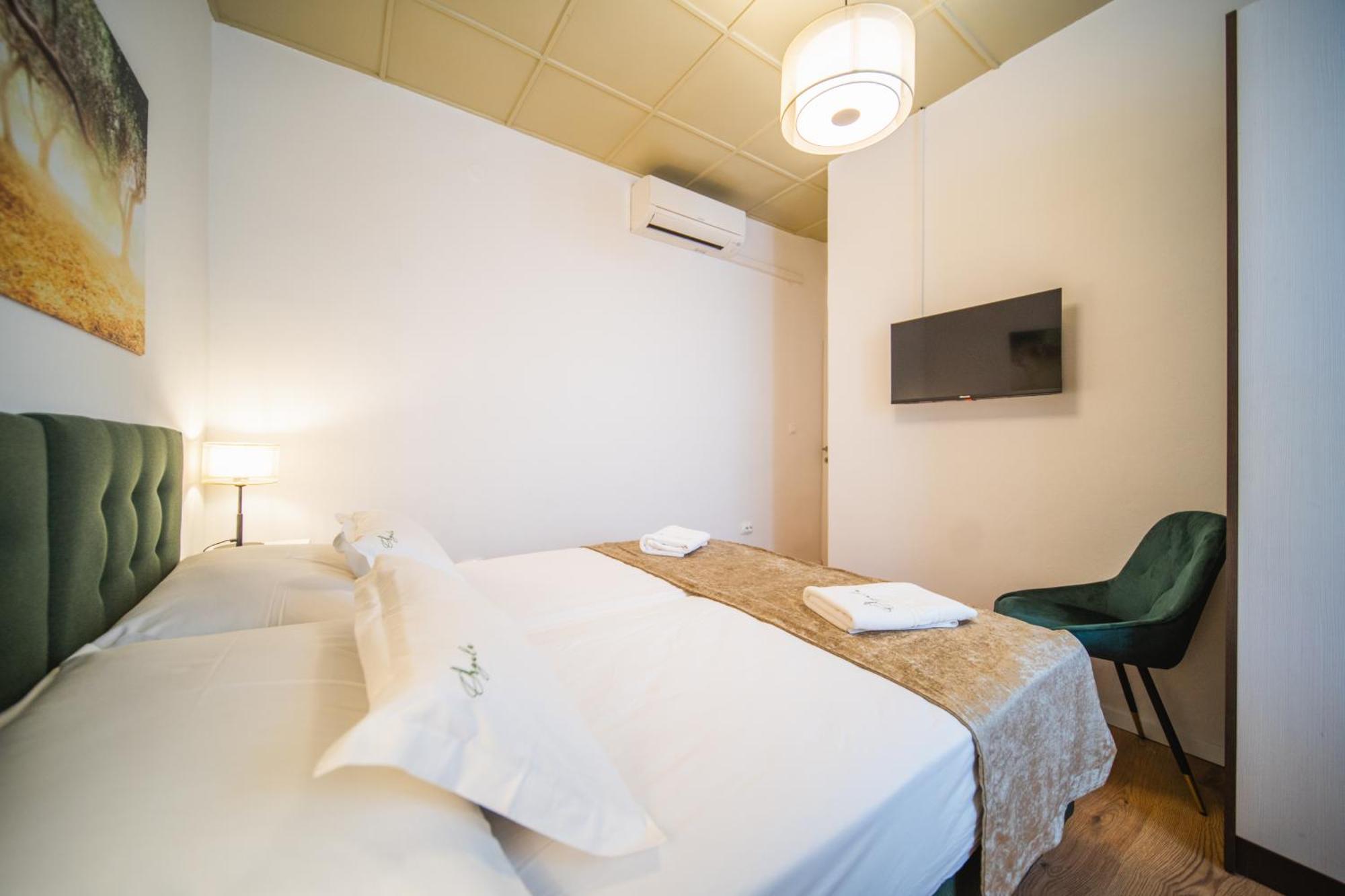 Orgula Hotel Lumbarda Exterior photo